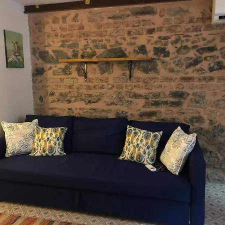 Lovely W Garden /4mins To Taksim Square Istambul