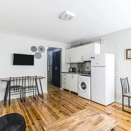Апартаменты Flat With Balcony And Shared Terrace In Beyoglu
