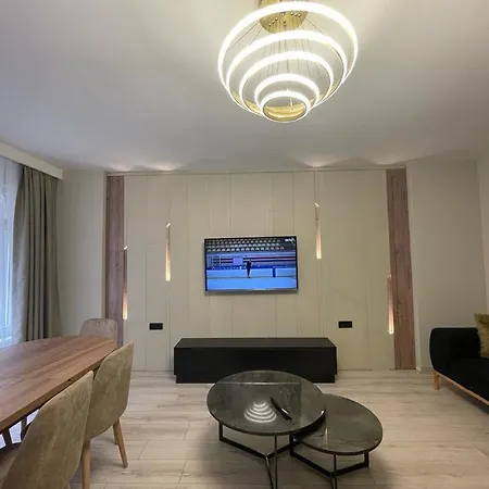 Apartment Center Apartment, Sisli, Near Metro Istanbul