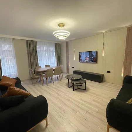 Apartment Center Apartment, Sisli, Near Metro Istanbul