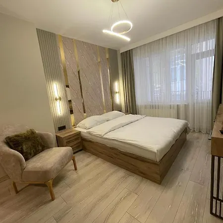 Center Apartment, Sisli, Near Metro Apartment Istanbul
