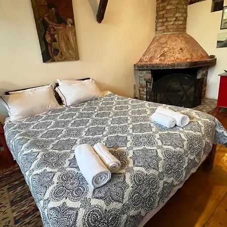 Tuzla Yacht Club Homestay *
