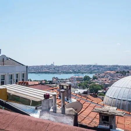 Flat With Balcony And Shared Terrace In Beyoglu *