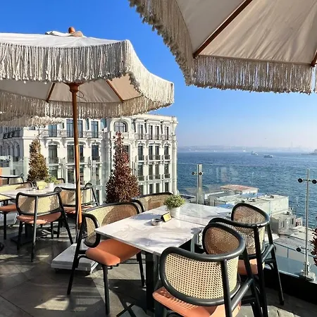 The Wings Hotel 4*