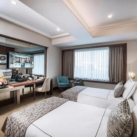 Vogue Supreme Hotel