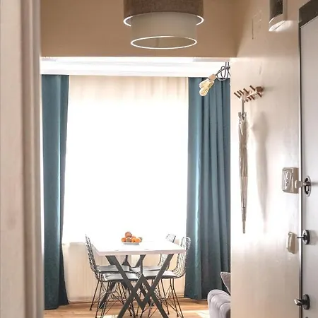 1+1 W/netflix Close To Taksim, Nisantasi, Bomonti Apartment *