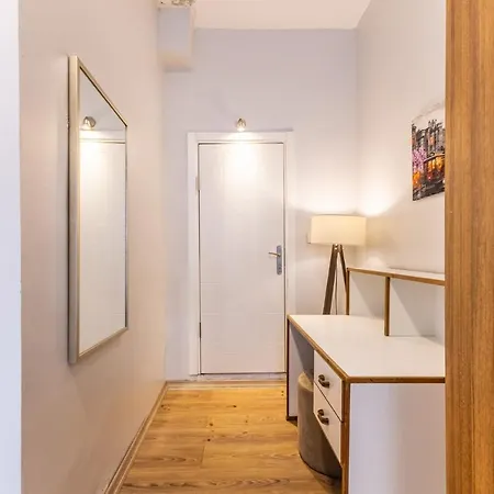 アパート Lovely Flat Near Shore And Trendy Spots In Kadikoy