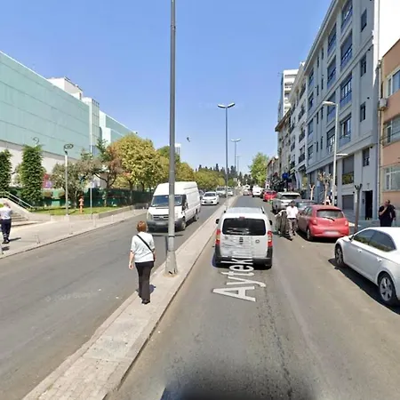 Apartment Istanbul'un Merkezinde Cevahir Avm Karsisi 1+1 Yeni Ev