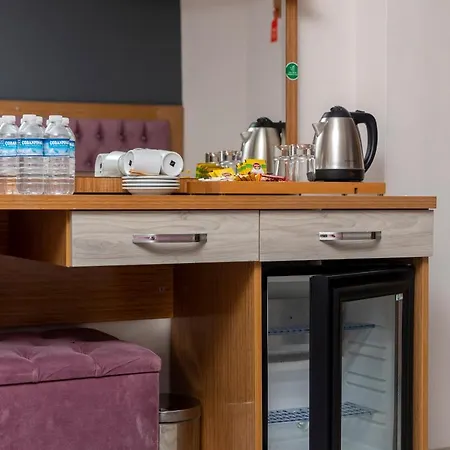 Black Pearl Hotel 3*