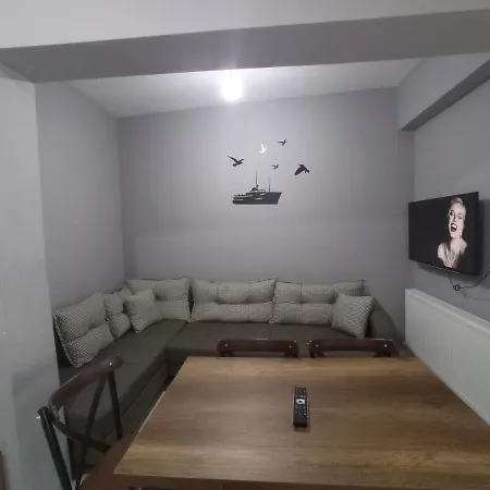Sweet In Historical Area 3b Apartament