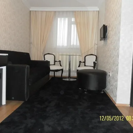 La White Hotell 2*