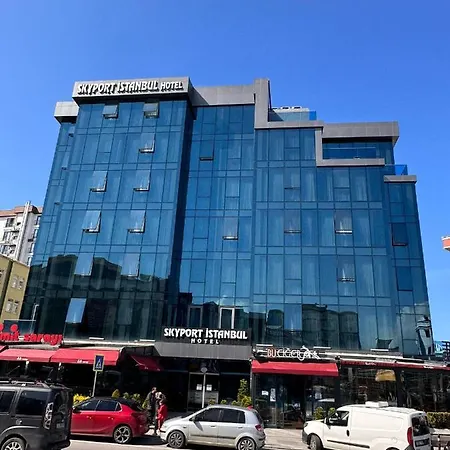 Aparthotel Skyport 3*