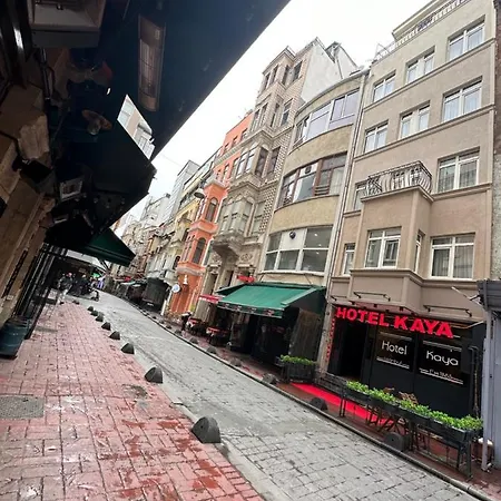 Kaya Est 1985 Estambul