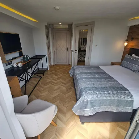 Anthemis Hotel