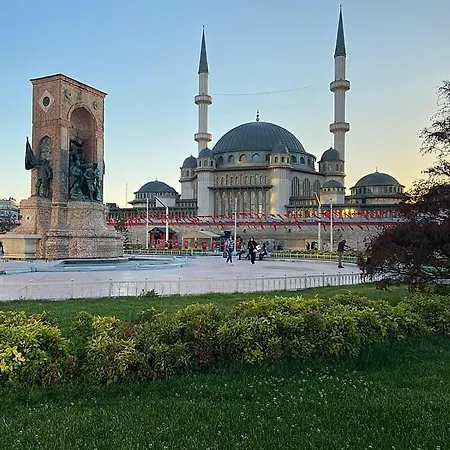 Hemdem Konaklama Sisli Apartment