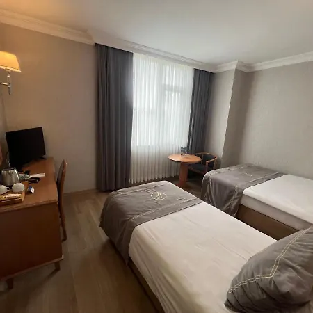 Fuar Hotel 3*