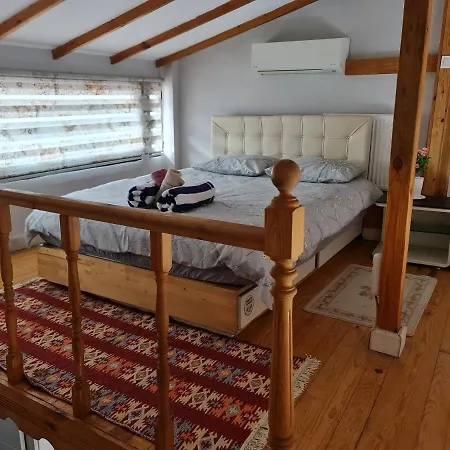 Peramira Apartment *