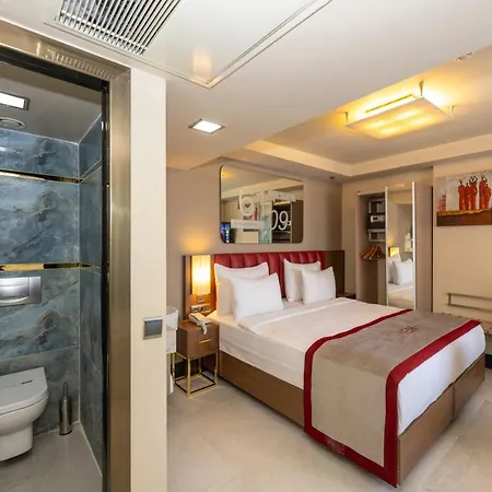 מלון Ramada By Wyndham Pera Taksim
