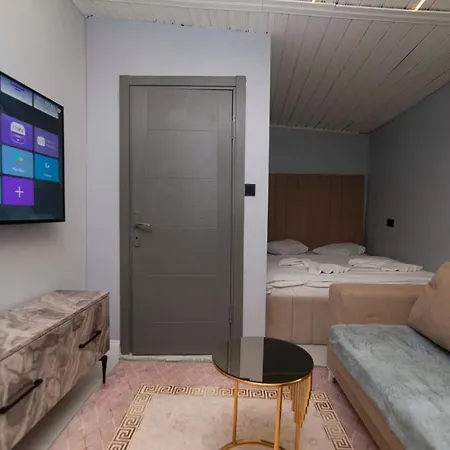 Secret Apart Apartment *