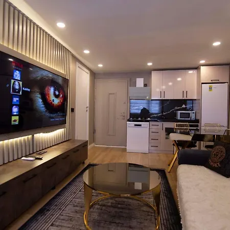 Secret Apart Apartment *