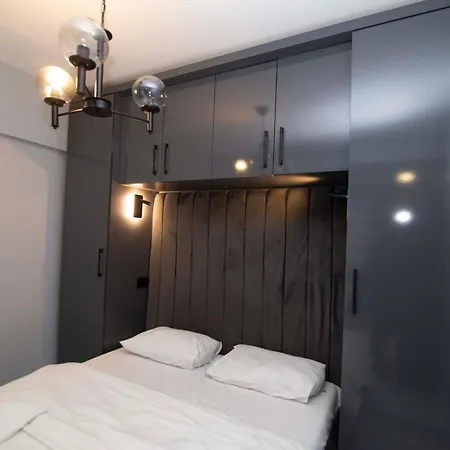 Apartment Secret Apart *