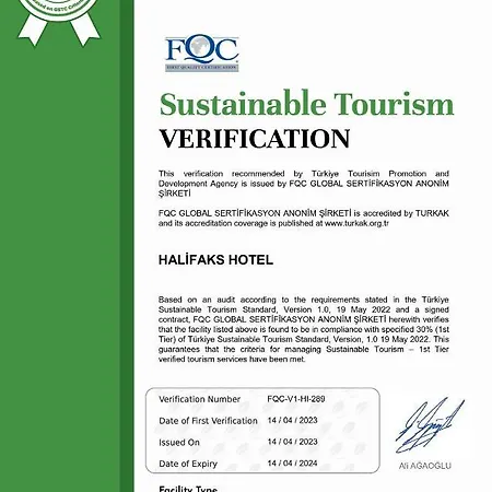 Halifaks Hotel 4*