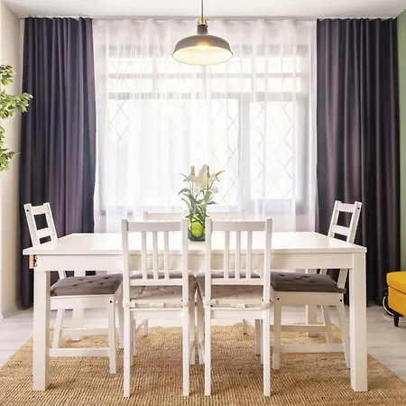 Exquisite Flat Near Bagdat Street Appartamento