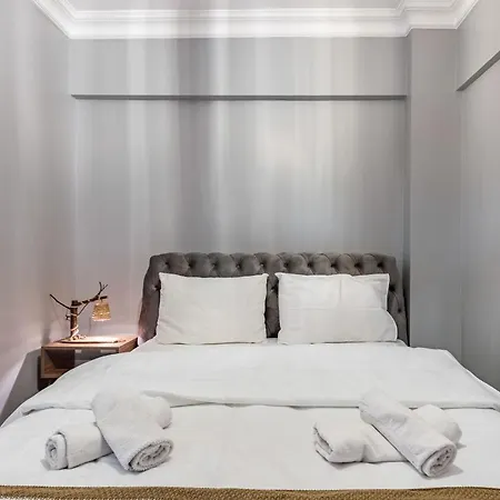 アパート Stylish In Moda Near Popular Attractions With Balcony イスタンブール