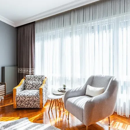 Stylish In Moda Near Popular Attractions With Balcony アパート