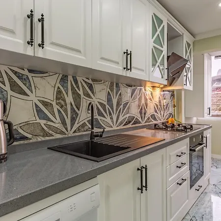 Daire Modern And Well Designed Near Public Transportation In Maltepe