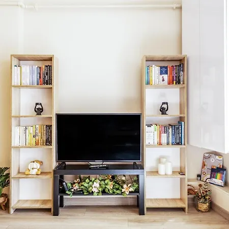 Spacious And Stylish Flat Near Taksim In Sisli *
