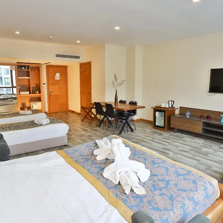 Cumbali Plaza Hotel