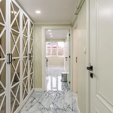 Daire Modern And Well Designed Near Public Transportation In Maltepe İstanbul