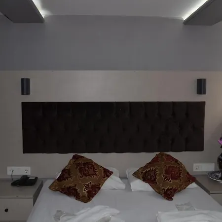 The Lola 3* Istanbul