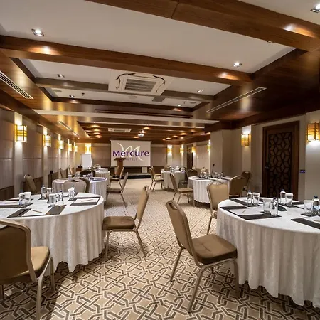 Hotel Mercure Bomonti 5*