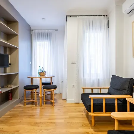 Huge 40sqm Studio Wac In The Heart Of Cihangir Innv34062 アパート