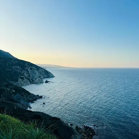 Villa Kayalarda Denize Sifir Luks Ozel Havuzlu Guzelyali (Northern Cyprus)