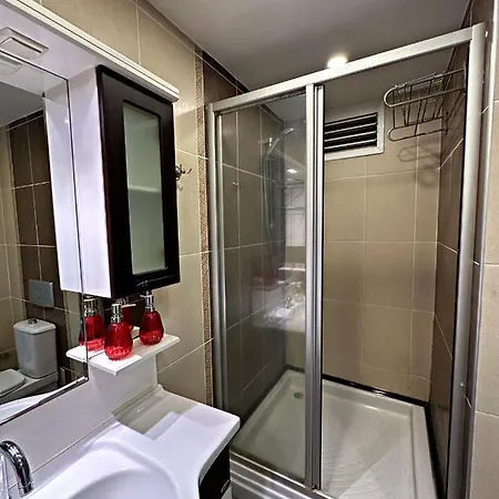 Apartment Cihangir Ekinci Plaza -2- Istanbul
