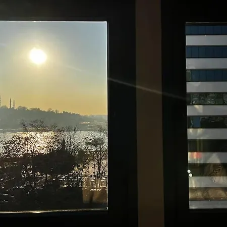 Wonder Homes 5- Ultra Luxury, 4br, 2ba, Ac, Sea View Karakoey Apartment Istanbul