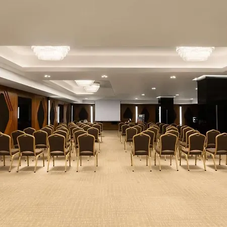 Hotel Park By Radisson Kavacik 4*