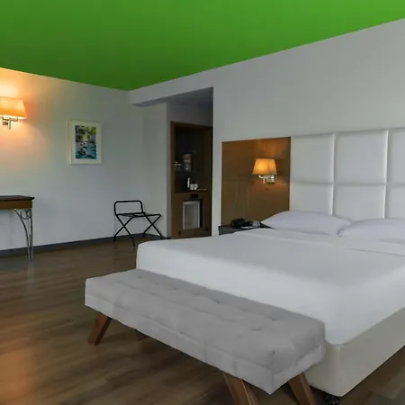 Hotel Park By Radisson Kavacik 4*