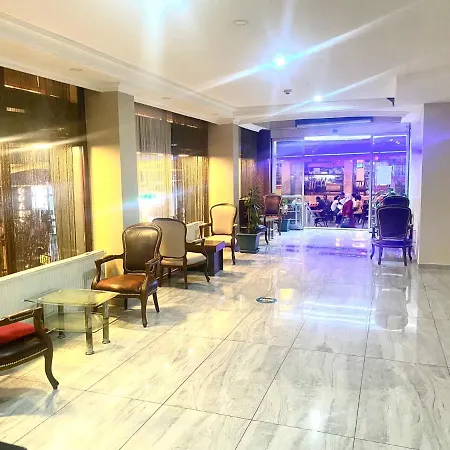 Otel Lara 3*