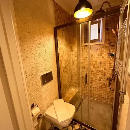 Lovely History Hotel *