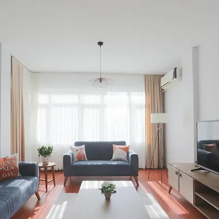 Apartment Merkezi Konumda Klimali Aile Dostu Daire