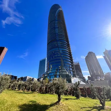 A Luxury 150m2, 3 Min To Istinye Park Mall, 8 Min To Vadi Istanbul, 2 Bedroom 3 Bathroom * İstanbul