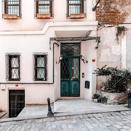 Apartment Homie - Modern Nearby Istiklal Street & Galata Tower *