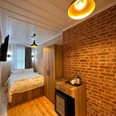 Lovely History Hotel