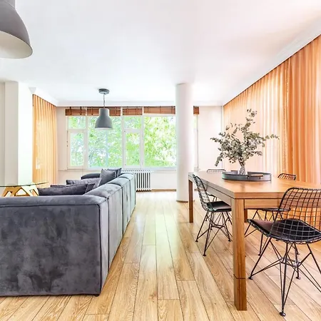 Апартаменты Flat W Balcony 1 Min To Bagdat Avenue In Kadikoy