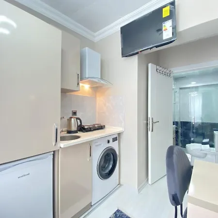 Apartment New Studio 1 Min To Trump Mall And Metro In Sisli Istanbul