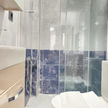 Apartment New Studio 1 Min To Trump Mall And Metro In Sisli
